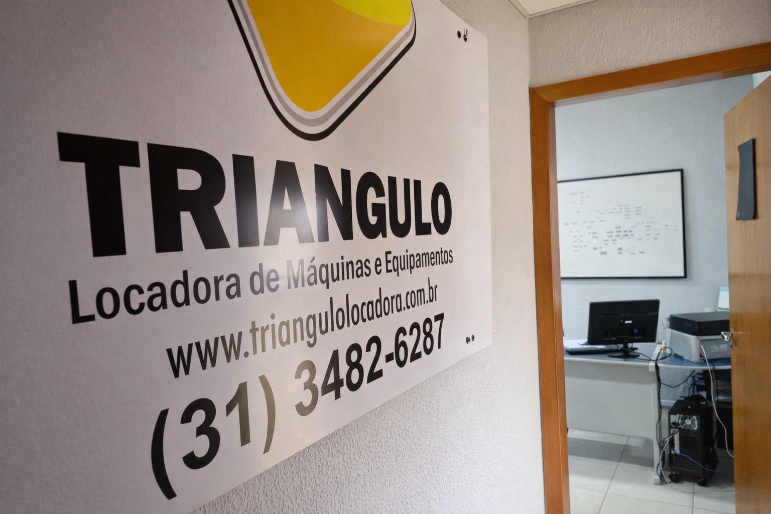 Laboratório próprio da Triângulo Locadora - manutenção de equipamentos